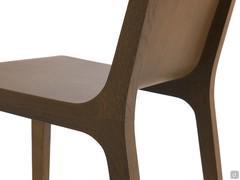 Close-up of the section behind the backrest of the Leaf wooden chair