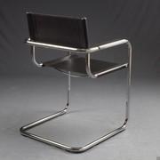 S 33 cantilever chair - model with armrests