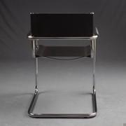 S 33 cantilever chair - model with armrests