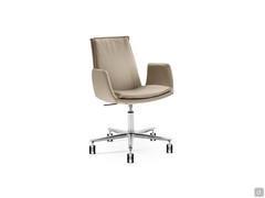 Dalila padded chair with cushion and armrests. Leather upholstery and 5-spoke swivel base on wheels, in brushed aluminium.