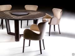 Leather chairs Brixia combined with round table B140