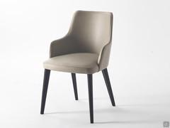 Leather and wood upholstered chair Laura in the model with arms