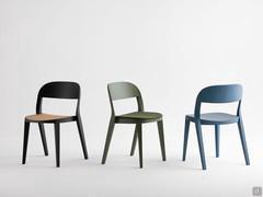 Minima chair with a minimalist design, available in all wood, upholstered or straw seat