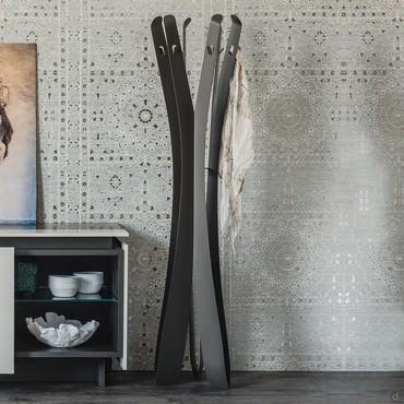 Valdo graphite metal coat stand by Cattelan