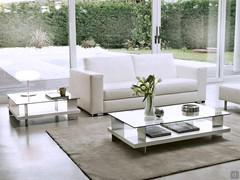 Pair of rectangular Cerian coffee tables which can be placed beside or in front of a sofa - version with lower shelf in white glossy lacquer and vertical elements in polished aluminium