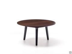 Leander round coffee table with a matte lacquered wooden base