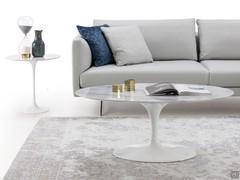 Saarinen white Carrara marble occasional table, with round and elliptical top