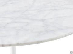 Detail of the veining on the marble top 