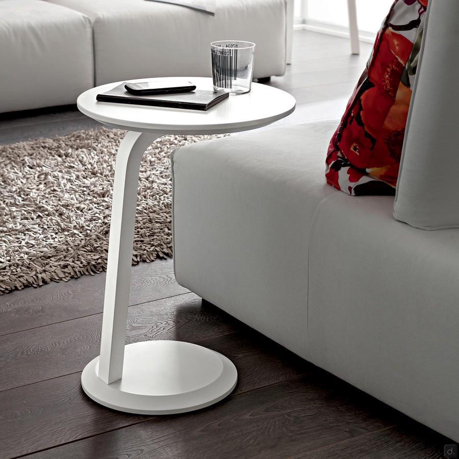 Percival lacquered round end table with rounded base and slightly curved structure