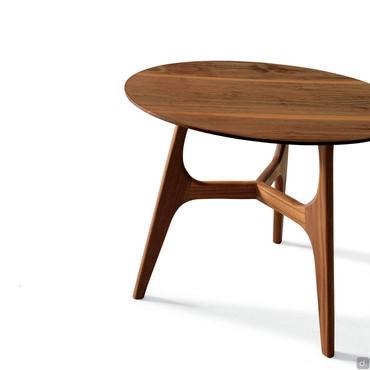 Akinori solid walnut wood side table