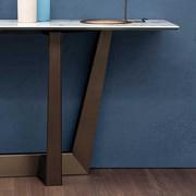 Distinctive insert matching the metal base colour of the Art console by Bonaldo