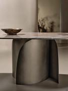 Round table with metal base Quentin, perfect in elegant and modern living rooms