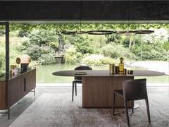 Table with central base in Savannah slatted wood combined with the sideboard from the same collection