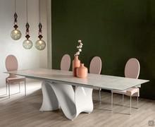 Wave extending table with white ceramic top and glossy white Baydur central base