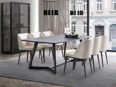 The Dean table is a perfect example of Made in Italy craftsmanship ideal for modern living rooms