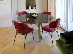 Rey dining table with metal legs in the glossy ceramic stone version - Client Photo