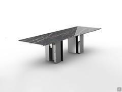 Zentrum In extendable version with rectangular Noir Desire polished ceramic glass top and titanium metal base