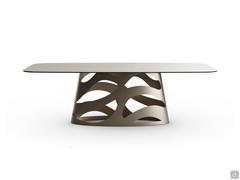 Design table Ellis with polished calacatta ceramic top and laser-cut champagne-painted metal base