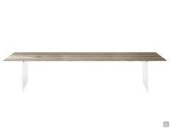 Custom table with glass legs Haruto and with Natural Grey Walnut top