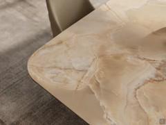 Detail of the veining of the onyx amber polished ceramic top