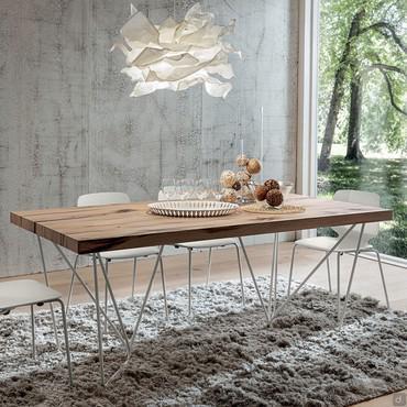 Alastor table with tubular metal legs painted in white