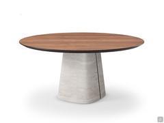 Rado table by Cattelan in the version with wooden top in the finish NC canaletto walnut