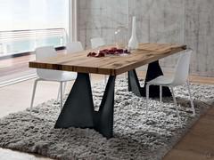 Jeor dining table with design legs in anthracite painted metal and antique oak top