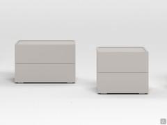 The other two bedside table sizes Row available besides the 68.2 cm: 55.2 and 42.2 cm, respectively