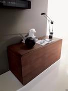 Night storage units with curved corners Icarus - Three-quarter view of dresser with three drawers in wood essence