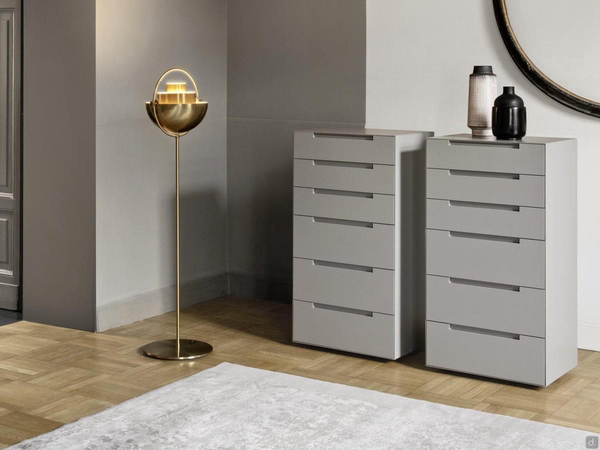 Pair of Portland matte lacquered weekly drawers, distinguished by the typical handle carved out of the recess