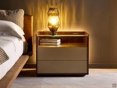 Columbus Floor bedside table with perimeter structure in heat-treated oak, fronts and top in Palladio matt lacquer. Version with two drawers and open top compartment