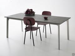 Basil Young everyday use kitchen table, extendable and with Cleaf laminate top