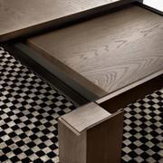 Detail of the table's undercounter with honeycomb wood top Calepio, with top and legs made of lived oak Mink wood