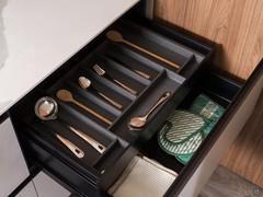 Wooden cutlery organiser