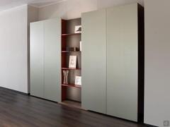 Big 4 doors wardrobe with central panel and shelves