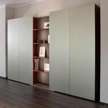 Plan 31 big hallway wardrobe with coat hooks, storage unit, shelves and LED lights.