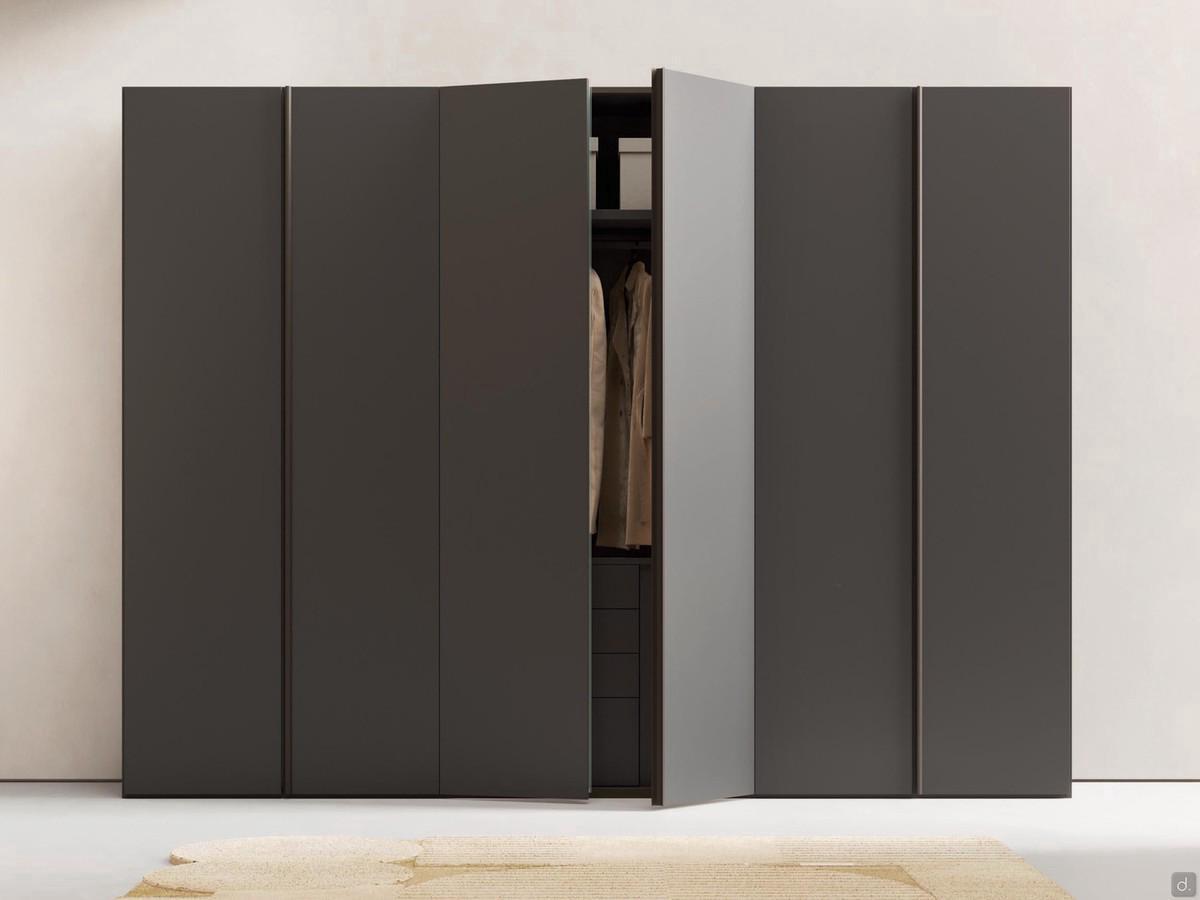 Wardrobe with full-height metal groove Lake Wide, here proposed matt lacquered with matching handle