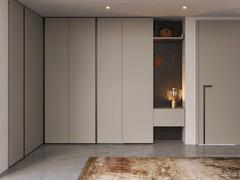 Wide Terminale entrance cabinet with hinged door and wall-mounted storage unit in Arena matt lacquered, combined with two-door module with end placement