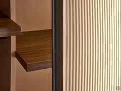 Detail of the ribbed glass, an elegant and trendy finish available for the glass doors of Arctic wardrobe