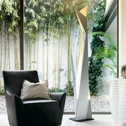 Thriller contemporary designer floor lamp by Cattelan in matt white painted steel (finish not available)