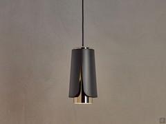 Suspension lamp Tulipa with matte black and gold diffuser