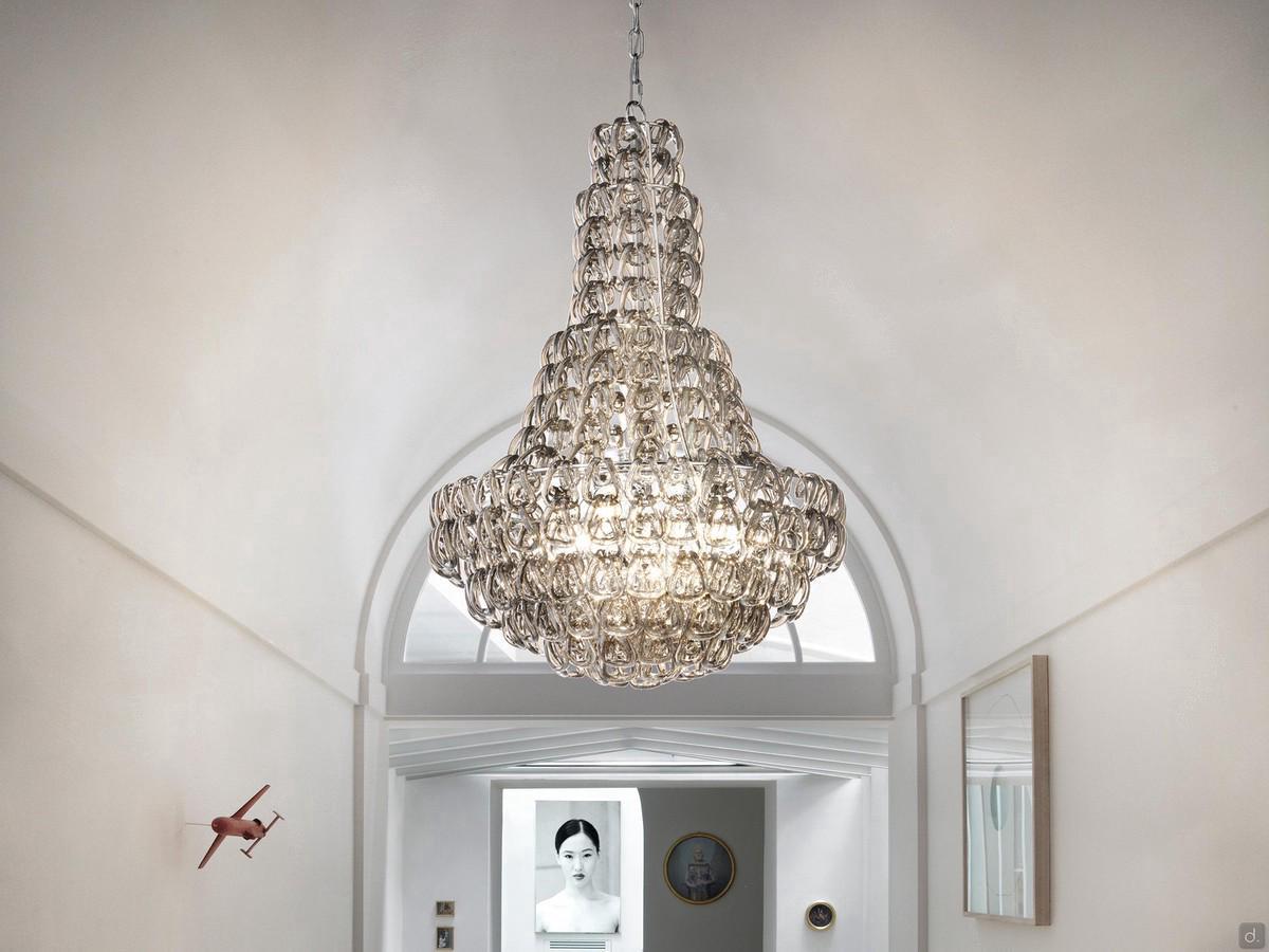 Chandelier with crystal pendants Minigiogali in the classic version with chain