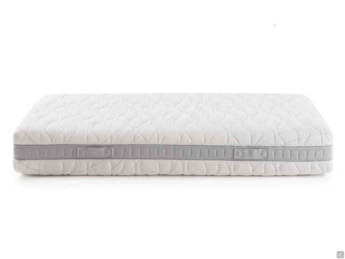 Dryflex Breeze mattress with removable hypoallergenic Protect cover