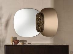 Linkin shaped design mirror