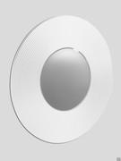 Round mirror Crop with white matte lacquered exterior decoration