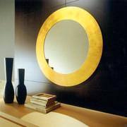 Ariel round mirror in gold patinated leaf