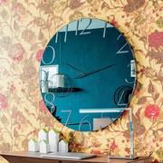 Moment wall mirror clock by Cattelan