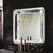 Glenn by Cattelan design mirror