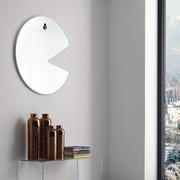 Shaped Julius mirror with customised design