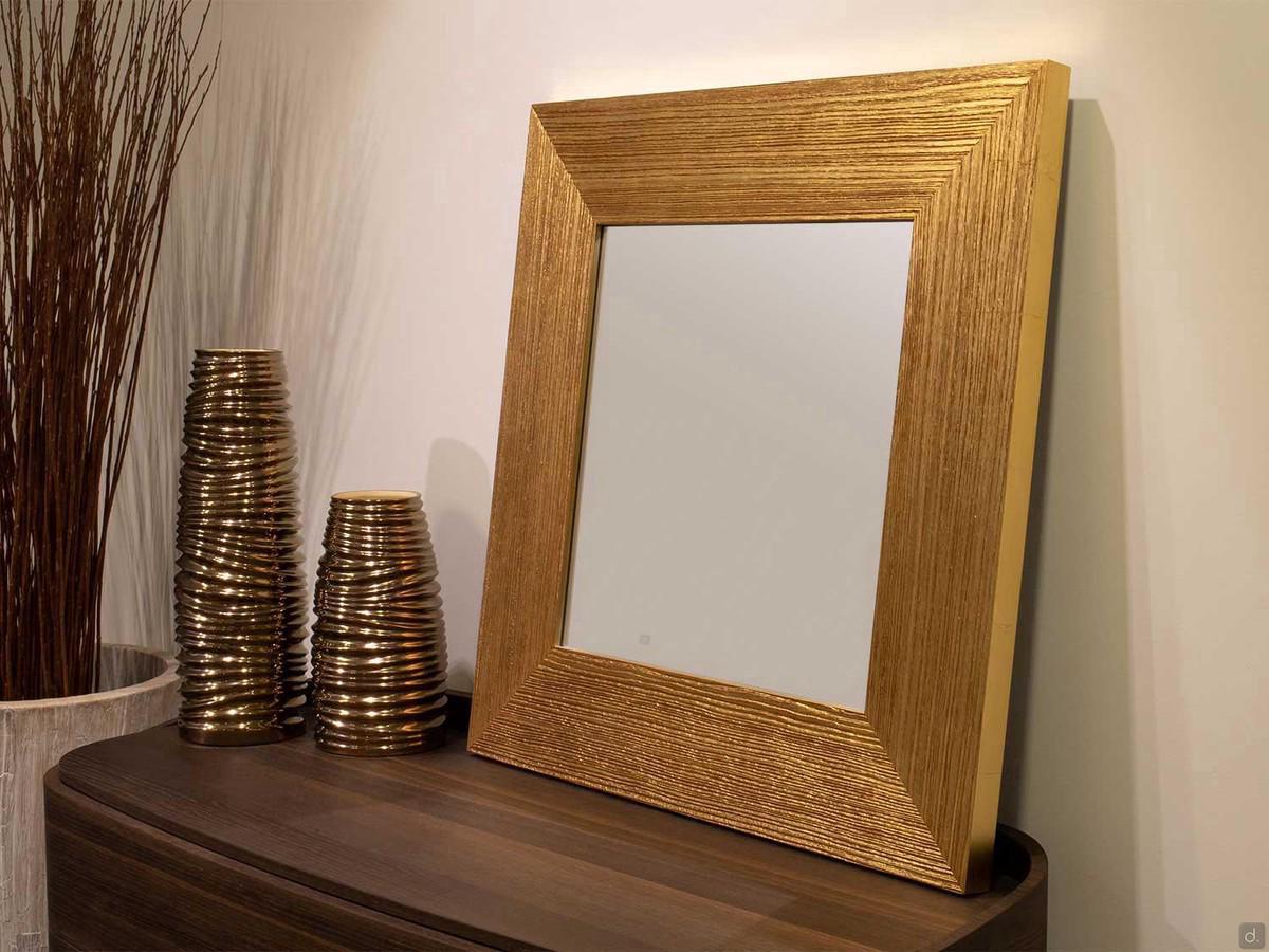 Square mirror Iole offered in different hollowed larch finishes